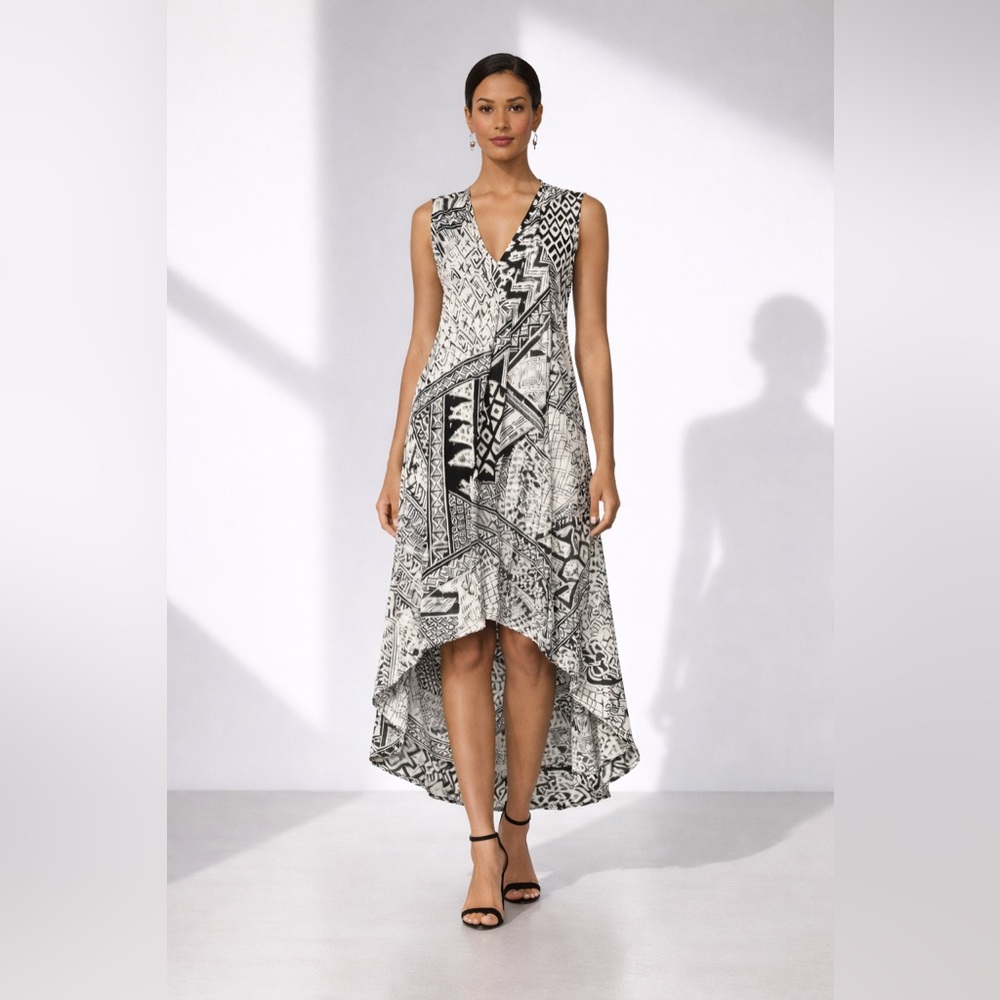 🤍BCBGMaxazria,Lovely Black & White Geo-Design Funky Dress,🖤 MSRP $178,Size S